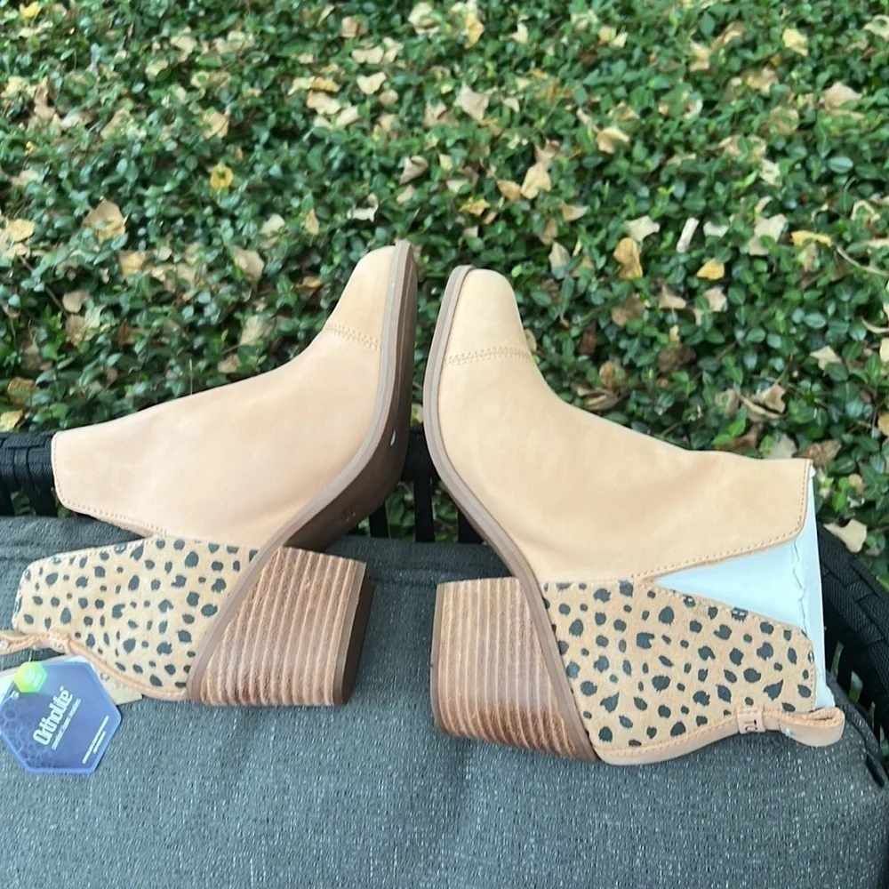 NEW TOMS Everly Women's Tan Cream Leopard Print Side Cut Slip On Ankle Boots